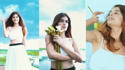 ফ্ল্যাট অ্যাবস, হাতে একগুচ্ছ শাপলা ফুল, জলাশয়ের মাঝে নৌকায় বসে এ কী করছেন মধুমিতা