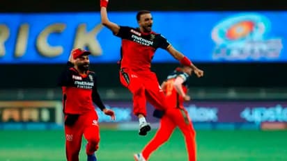 इस प्लेयर को RCB ने किया था रिलीज, DC ने 20 लाख में खरीदा फिर लौटाया, अब IPL-2021 में लिए सबसे ज्यादा विकेट