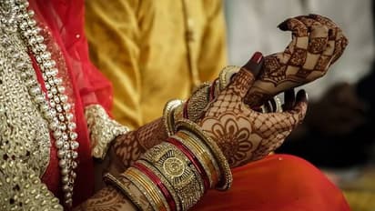 യുപിയിൽ കൊവിഡ് നിയന്ത്രണങ്ങളിൽ ഇളവ്, 100 പേരെ പങ്കെടുപ്പിച്ച് വിവാഹം നടത്താം