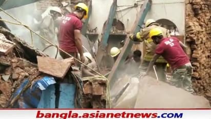 Heavy Rain: আহিরীতটোলার ভাঙা বাড়ির ধ্বংসস্তূপ থেকে উদ্ধার ৩ বছরের শিশুর দেহ, মৃত ২