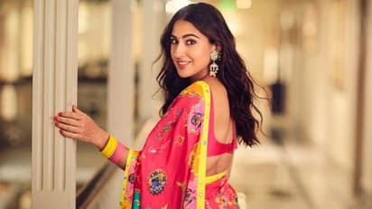 ‘സാരിയിൽ സ്ത്രീകൾ എപ്പോഴും സുന്ദരികള്‍ ആകുന്നതുകൊണ്ട്’ ; ചിത്രങ്ങൾ പങ്കുവച്ച് സാറ