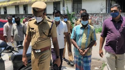 സ്വര്ണ്ണക്കടയുടെ ഭിത്തി തുരന്ന് മോഷണം; ഒരു പ്രതി കൂടി പൊലീസ് പിടിയില്