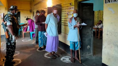 ఫిబ్రవరి 27న వెస్ట్ బెంగాల్ లో 108 మున్సిపాలిటీలకు ఎన్నికలు