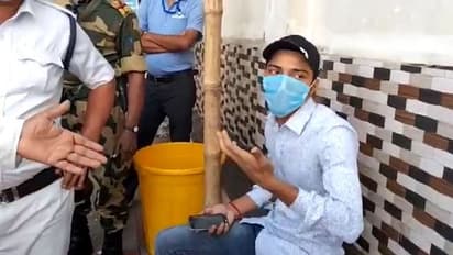 খালসা হাইস্কুলে ভুয়ো ভোটার, অভিযুক্তের পিছনে 'চোর চোর' বলে দৌড় প্রিয়াঙ্কার