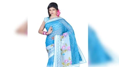 कभी बिल्ली बने तो कभी नीले रंग की साड़ी पहने नजर आईं मिसेज शमी, सोशल मीडिया पर वायरल हो रही ये तस्वीरें