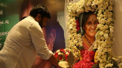 ప్రముఖ నటుడు ఉత్తేజ్ శ్రీమతి పద్మ సంస్మరణ సభ, హాజరైన చిరంజీవి