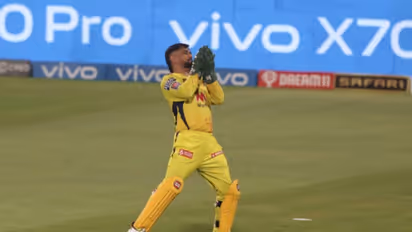 IPL 2022 mega auction: MS Dhoni in Chennai for CSK team discussions; netizens predict outcome