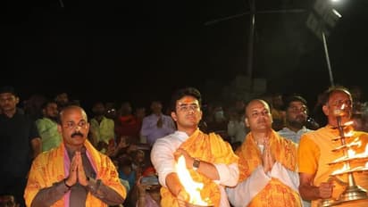 ಸರಯೂ ಘಾಟ್‌ನಲ್ಲಿ ಆರತಿ ಎತ್ತಿದ ಸಂಸದ ಸೂರ್ಯ