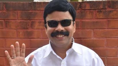 Powerstar Srinivasan: உடல் மெலிந்து... பரிதாபமாக மாறிய பவர் ஸ்டார்!! அதிர்ச்சியை ஏற்படுத்திய புகைப்படங்கள்!!