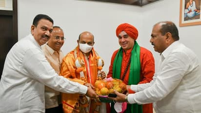 ಇಂದಿಗೆ ಡೆಡ್‌ಲೈನ್‌ ಅಂತ್ಯ: ಸಿಎಂ ಬೊಮ್ಮಾಯಿ ಭೇಟಿಯಾದ ಜಯಮೃತ್ಯುಂಜಯ ಸ್ವಾಮೀಜಿ