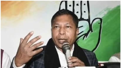 കോൺഗസ് ദേശീയ നേതൃത്വത്തിലെ പൊട്ടിത്തെറി തുടരുന്നു; മുകുൾ സാംഗ്മ കോൺഗ്രസ് വിട്ട് തൃണമൂൽ കോൺഗ്രസിൽ ചേരും