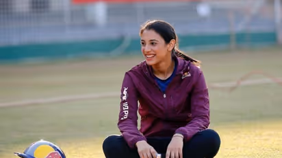 మిథాలీ రాజ్ రిటైర్మెంట్... టీమిండియా కొత్త కెప్టెన్‌గా స్మృతి మంధాన..!