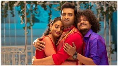 விஜய் டிவி புகழுடன் காமெடியில் சந்தானம் கலக்கியுள்ள 'சபாபதி'!! சாட்லைட் உரிமையை கைப்பற்றிய பிரபல தொலைக்காட்சி!