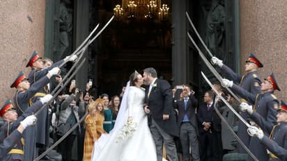 Descendant of tsars becomes first royal to marry in Russia since revolution