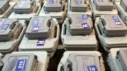 মধ্যরাত থেকেই কড়া নিরাপত্তা, মুর্শিদাবাদে স্ট্রং রুমের বাইরে মোতায়েন ৩ কোম্পানি কেন্দ্রীয় বাহিনী