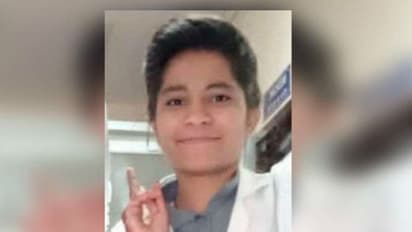 एक दिन पहले हुई थी फर्स्ट डिवीजन पास, मम्मी-पापा के लिए लिखी इमोशनल बात, सुसाइड का कारण जान हो जाएंगे हैरान