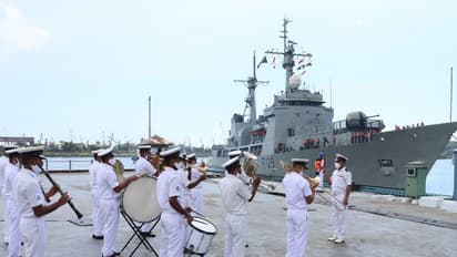 पांच दिवसीय यात्रा पर विशाखापट्टनम पहुंचा बांग्लादेश नौसेना का जहाज, मनाएगा 1971 युद्ध की 50वीं वर्षगांठ