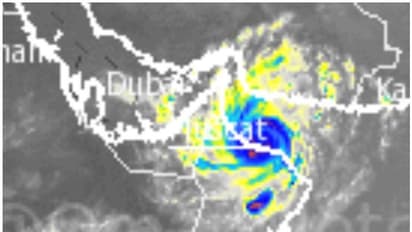 ഷഹീന് ചുഴലിക്കാറ്റിന്റെ കേന്ദ്ര ഭാഗം ഒമാനിലേക്ക് പ്രവേശിച്ചു