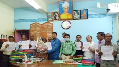 হার না মানার গল্প, ২৪ বছর লড়াই শেষে ৯ মাসের জন্য মিলল চাকরি