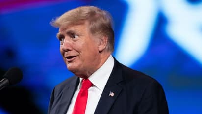 நாடு நரகத்துக்குச் செல்கிறது; உலகமே நம்மைப் பார்த்துச் சிரிக்கிறது: டிரம்ப் ஆவேசம்