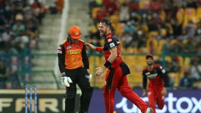 IPL 2021:  ಆರ್​ಸಿಬಿ ಬಿಗಿ ಬೌಲಿಂಗ್, ಸಾಧಾರಣ ಸವಾಲು ನೀಡಿದ  ಸನ್‌ರೈಸರ್ಸ್‌