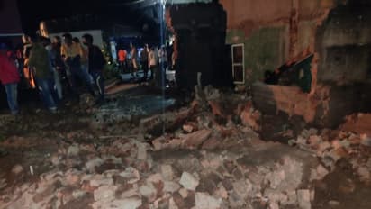 Tamilnadu Rains :  విషాదం.. ఇల్లు కూలి నలుగురు చిన్నారులతో సహా 9 మంది మృతి...