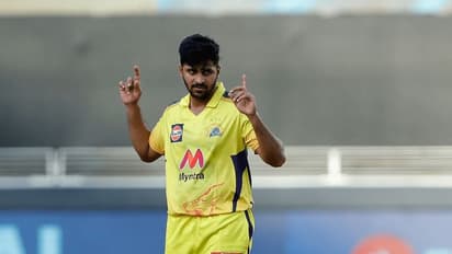 T20 World Cup 2021: అక్షర్ పటేల్ స్థానంలో శార్దూల్ ఠాకూర్కి ఛాన్స్... యజ్వేంద్ర చాహాల్కి దక్కని చోటు...