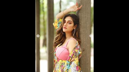 Nusrat Jahan : প্লাস্টিক সার্জারি কি 'বোল্ড' নুসরতের সৌন্দর্যের রহস্য, ফাঁস করলেন আসল সত্য