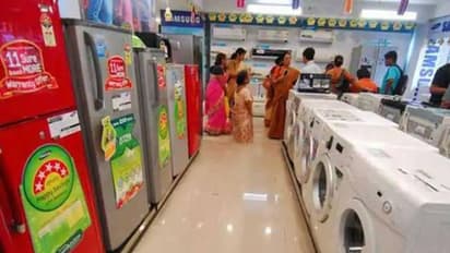 വാക്സിനെടുത്താൽ വാഷിംഗ് മെഷീനും മിക്സിയുമടക്കം സമ്മാനങ്ങൾ, വ്യത്യസ്തതയുമായി തമിഴ് നാട്ടിലെ ഈ ജില്ല