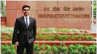 'കോച്ചിംഗില്ലാതെ സ്വയം പഠിച്ചു'; ആദ്യശ്രമത്തിൽ, സിവിൽ സർവ്വീസ് പരീക്ഷയിൽ പത്താം റാങ്ക് നേടി സത്യം ​ഗാന്ധി