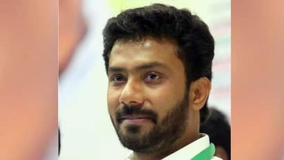 ஓபிஎஸ் மகன் ரவீந்திரநாத்தை ஏன் நீக்கவில்லை.? பதில் சொல்லுங்க பழனிச்சாமி..  ‘முரசொலி’ சுளீர் கேள்வி!