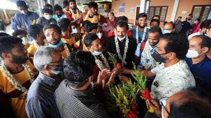 സീനിയർ ഫുട്ബോൾ ചാമ്പ്യൻഷിപ്പ് നേടിയ കോഴിക്കോട് ടീമിന് ഉജ്ജ്വല വരവേൽപ്പ്