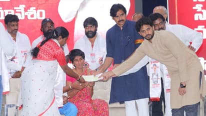 సైదాబాద్ చిన్నారి హత్యాచారం: బాలిక కుటుంబానికి పవన్ కల్యాణ్ ఆర్ధిక సాయం