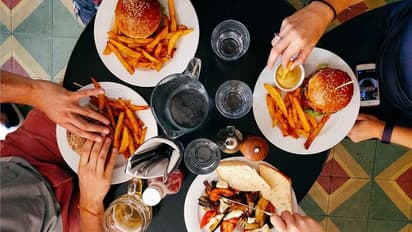 ജങ്ക് ഫുഡിനോടുള്ള താൽപര്യം കുറയ്ക്കാൻ ഇതാ ചില ടിപ്സ്