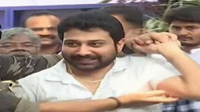 MAA Elections: శివ బాలాజీ చేయి కొరికేసిన హేమ..