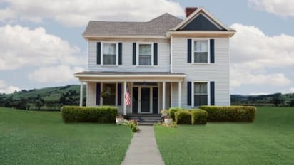 ব্যবসা থেকে চাকরির সুবর্ণ সুযোগ,  বিশ্বের এই দেশগুলিতে ভ্রমণের সঙ্গে পাওয়া যাবে অর্থও