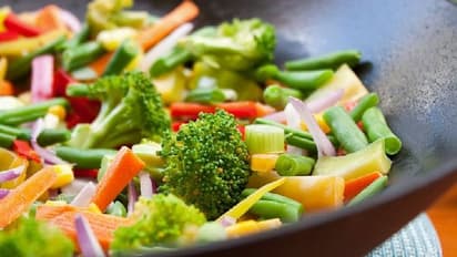 വെജിറ്റേറിയന്‍ ഡയറ്റ് ആണോ താല്‍പര്യം? അറിയാം ഈ അഞ്ച് കാര്യങ്ങള്‍...