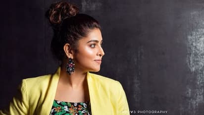 సర్ ప్రైజ్ చేసిన స్నేహ.. స్టైలిష్ అండ్ హాట్ లుక్ లోకి మారిపోయిందిగా