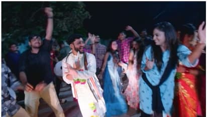 గుప్పెడంత మనసు సీరియల్.. రోడ్డుపై డ్యాన్స్ వేసిన రిషి, వసుధర.. పెళ్లిజంటతో రచ్చరచ్చ?