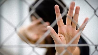 మానసిక వికలాంగురాలిపై కానిస్టేబుల్, పెదనాన్న అత్యాచారం.. డబ్బాశతో పెద్దమ్మ దుర్భుద్ది...