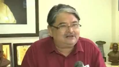 മഹാത്മഗാന്ധിയെ  രാഷ്ട്രപിതാവായി കാണുന്നില്ലെന്ന് സവര്‍ക്കറുടെ ചെറുമകൻ