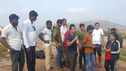 ಕೊಪ್ಪಳ: ಕುದುರೆ ಮೇಲೆ ಕುಮ್ಮಟದುರ್ಗಾ ವೀಕ್ಷಿಸಿದ ಜಿಲ್ಲಾಧಿಕಾರಿ