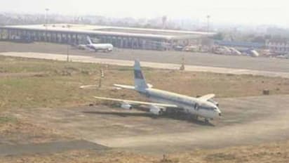 വന്നിട്ടും തിരികെ പോയില്ല, 24 വർഷം എയർപോർട്ടിൽ കിടന്നൊരു വിമാനം!