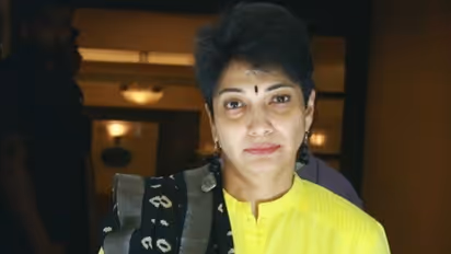 என் ஸ்கூல் மேட்டர்ல, என் குடும்பத்தை.. என் சாதியை.. நடுத்தெருவுல நிறுத்திட்டீங்களே.? கொதிக்கும் மதுவந்தி.