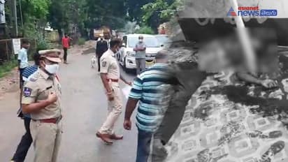 జగిత్యాల బీట్ బజార్ లో చికెన్ కొట్టే కత్తితో.. రౌడీ షీటర్ హత్య (వీడియో)