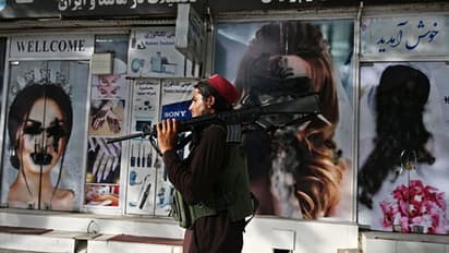 इस देश में ऐसी गरीबी की पैसे के लिए अपनी लड़कियों को बेच रहे हैं लोग, यहां आने वाला है बड़ा संकट