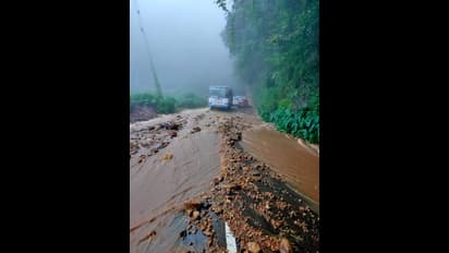 ന്യൂനമര്‍ദം ദുര്‍ബലമാകുന്നു; അതിതീവ്ര മഴയ്ക്ക് സാധ്യത ഇല്ല,  തെക്കൻ കേരളത്തിൽ ഒറ്റപ്പെട്ട മഴ തുടരും