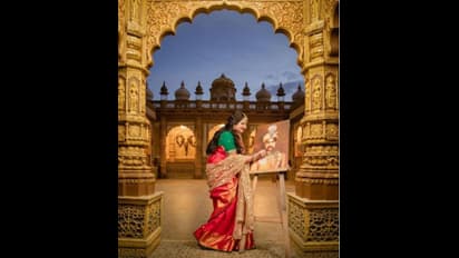 ಮಹಾರಾಣಿ ರೀತಿ ಅಲಂಕರಿಸಿ ಚಿರು ಪೋಟೋ ಪೇಂಟಿಂಗ್ ಮಾಡಿದ ಮೇಘನಾ ರಾಜ್!