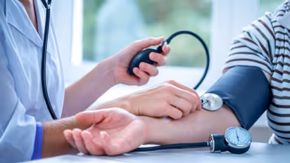 താഴ്ന്ന രക്തസമ്മര്‍ദ്ദവും സ്ട്രോക്കും; പുതിയ പഠനം പറയുന്നത്