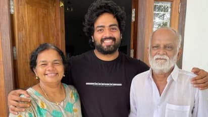 'ഒരു രൂപപോലും സമ്പാദ്യമായില്ല, ബാങ്ക് അക്കൗണ്ട് എടുത്തത് വാർദ്ധക്യ പെൻഷന് വേണ്ടി'; അച്ഛനെ കുറിച്ച് സൂരജ്